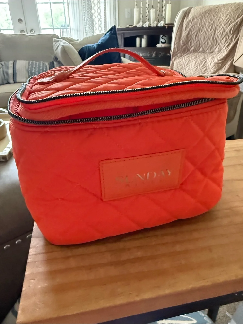 Sunday Riley C.E.O. 15% Vitamin C Brightening Serum -with large cosmetic bag!!